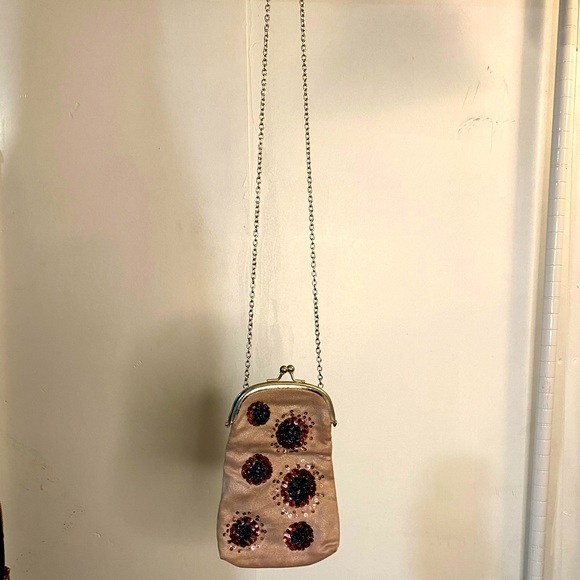 Urban Outfitters sequined night out shoulder bag/clutch- good condition - Picture 2 of 5